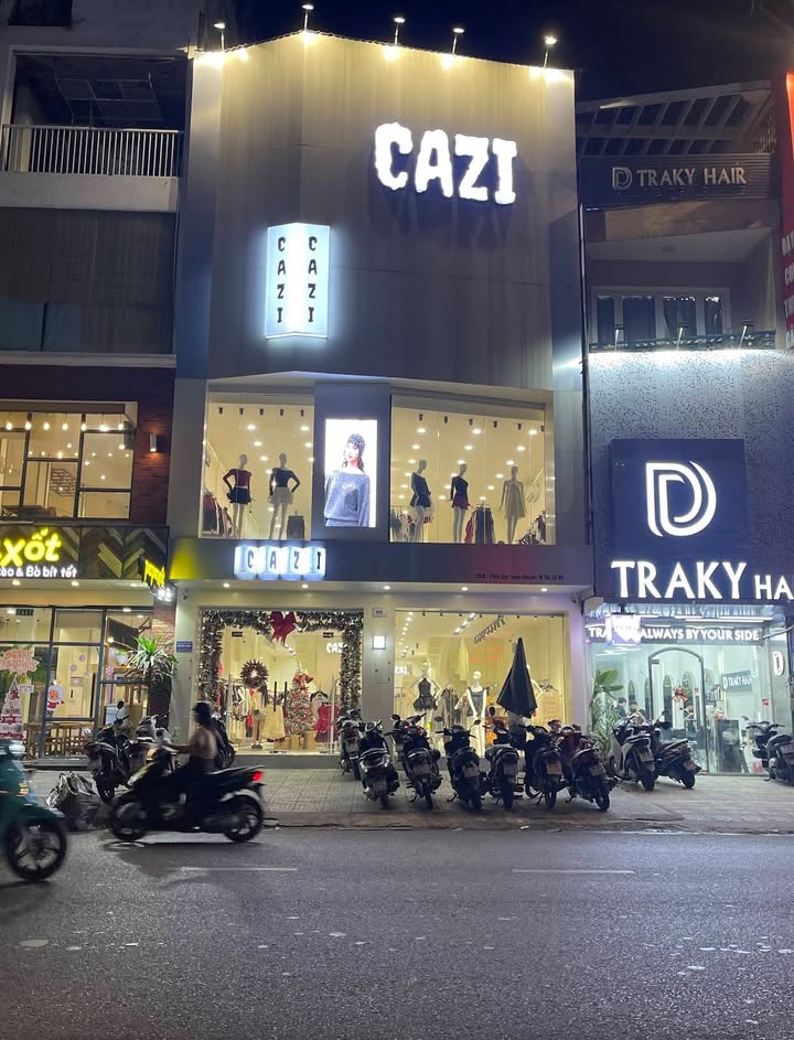 Showroom, F&B Mặt tiền Sư Vạn Hạnh Quận 10 - Diện tích 144m², Giá thuê thương lượng hấp dẫn!