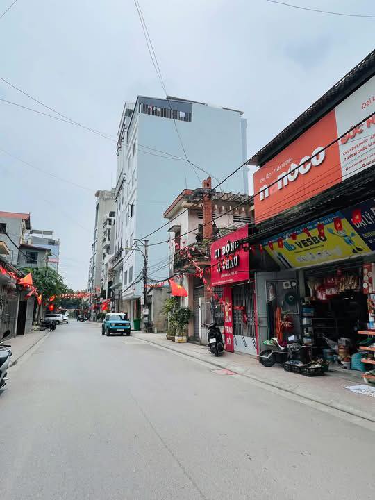 Nhà phố Hồ Tùng Mậu, Bắc Từ Liêm 40m² giá 9.4 tỷ - Mặt ngõ rộng ô tô tránh!