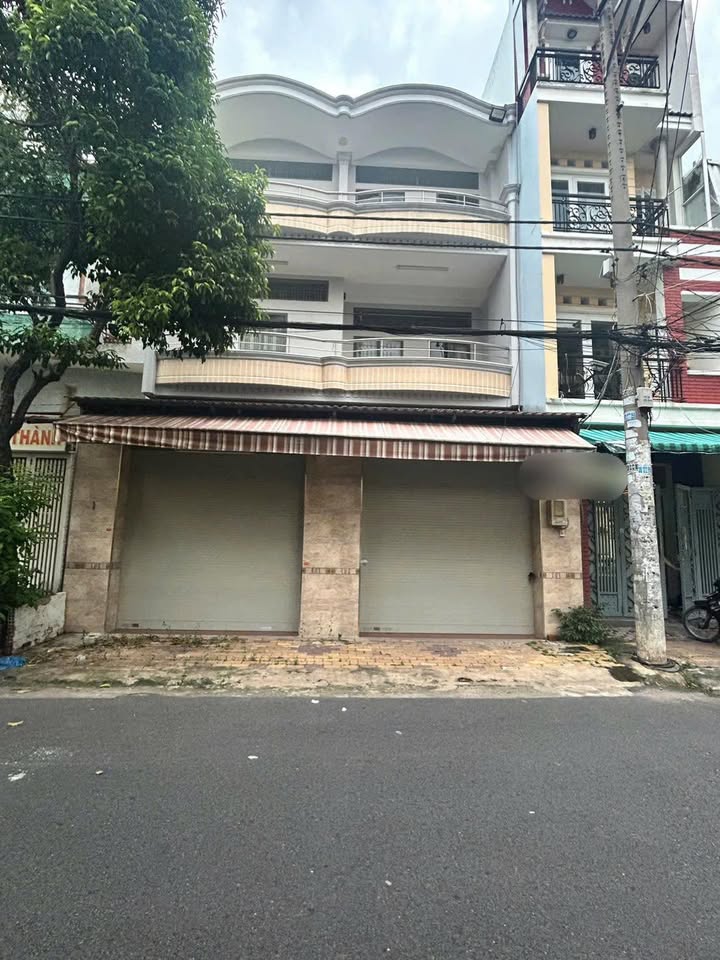 Nhà mặt tiền cho thuê tại Phú Thạnh, Tân Phú 160m² - Vị trí kinh doanh đắc địa!