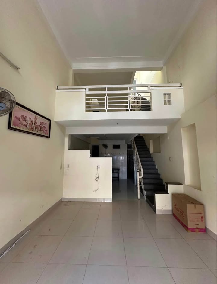 Nhà 1,5 tầng mặt tiền Nguyễn Đình Thụ, 57m² giá 5.05 tỷ - Phong thủy tốt, kinh doanh thuận lợi!