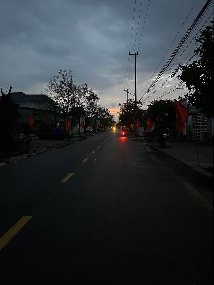 Đất nền lô đôi 200m² mặt tiền đường Lưu Quang Vũ - Cách Làng Đại Học 200m, giá 9 tỷ