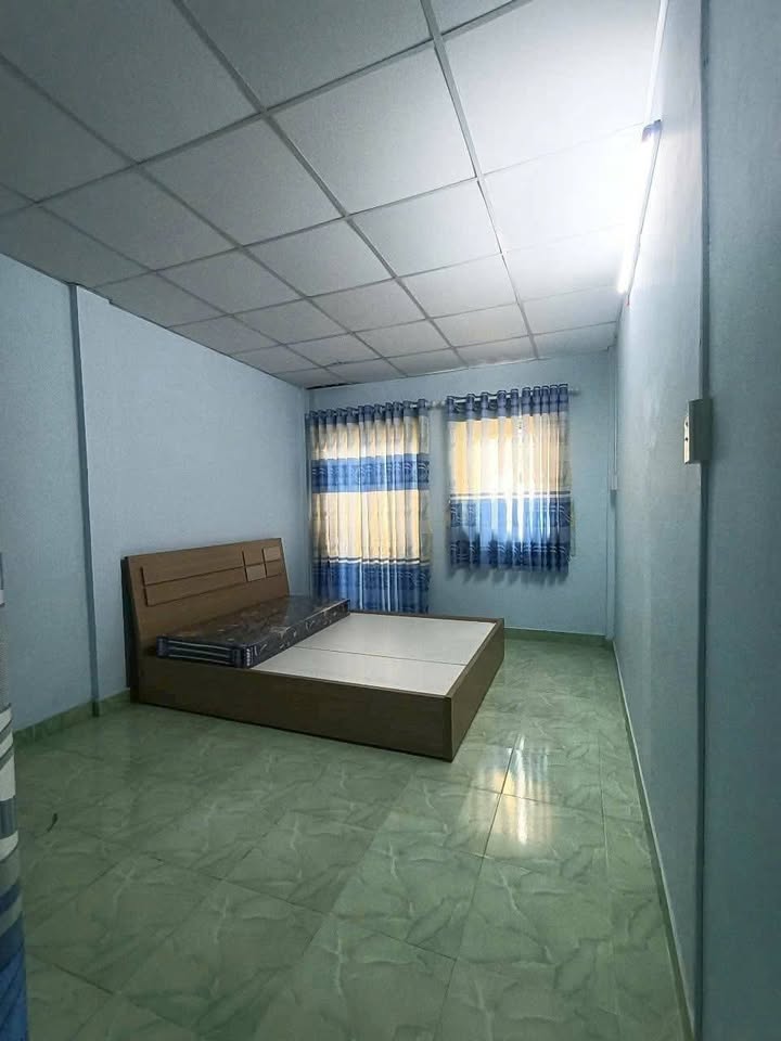 Nhà 1 Trệt 1 Lầu tại Xã Mỹ Hạnh Bắc - Giá 350 triệu - Sẵn sàng vào ở ngay!