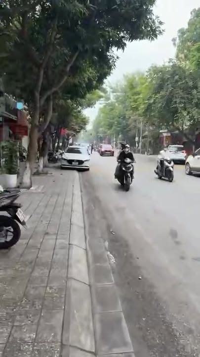 Nhà 3 tầng đường Hồ Ngọc Lân, Bắc Ninh 144m² giá 2 tỷ - Đầu tư sinh lời ngay!