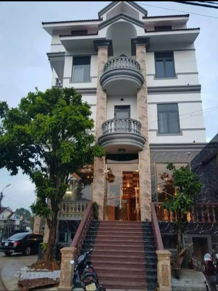 Khách sạn Đà Lạt 266m² giá 30 tỷ - Vị trí trung tâm, sinh lời cao!