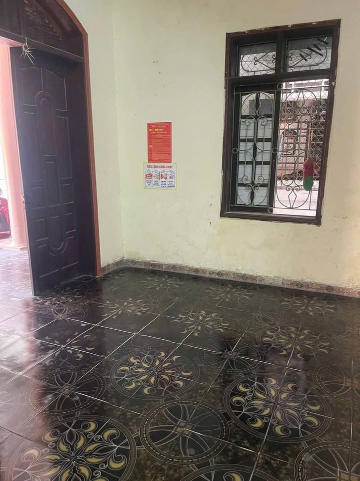 Cho thuê nhà 2 tầng Bến Thủy Vinh 80m² giá 5 triệu - Nội thất cơ bản, ô tô đỗ trước nhà!