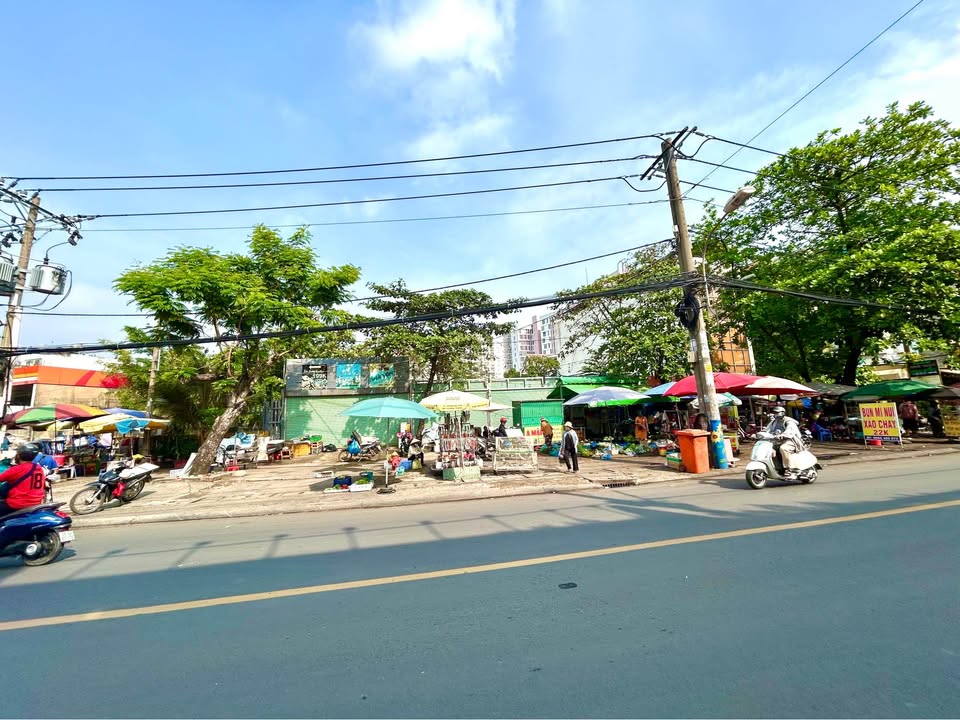 Đất nền mặt tiền đường Nguyễn Duy Trinh, Bình Trưng Đông, Q2 - Cơ hội đầu tư tuyệt vời!