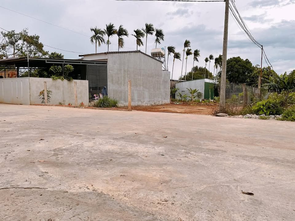 Đất nền đường Thế Lữ, phường Tân Hoà, 108m² giá 450 triệu - Cơ hội đầu tư hấp dẫn!