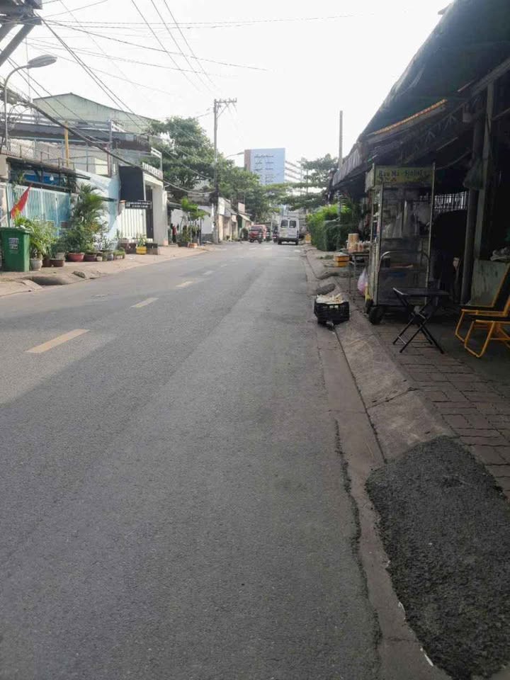 Bán nhà mặt tiền Thới Tam Thôn, Hóc Môn 105m² giá 5.5 tỷ - Đầu tư sinh lời ngay!