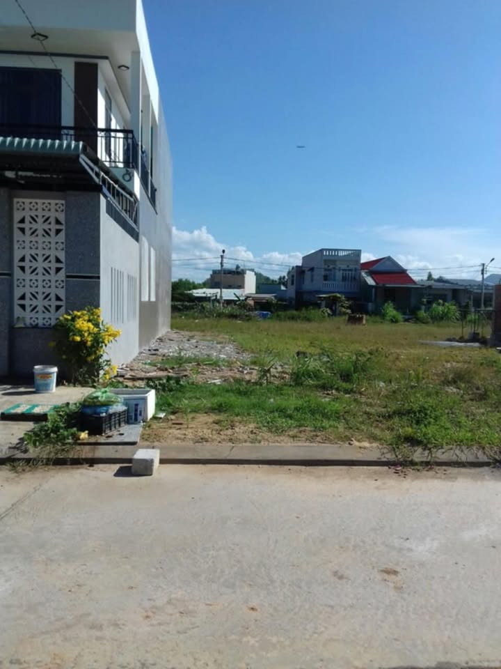 Đất nền Phong Tấn, Phước Lộc 144m² giá 1.7 tỷ - Vị trí đẹp, tiềm năng đầu tư!