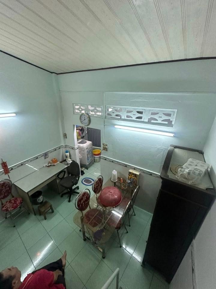 Nhà hẻm 91 Nguyễn Trung Trực, Rạch Giá 72m² giá 900 triệu - Sổ hồng hoàn công!