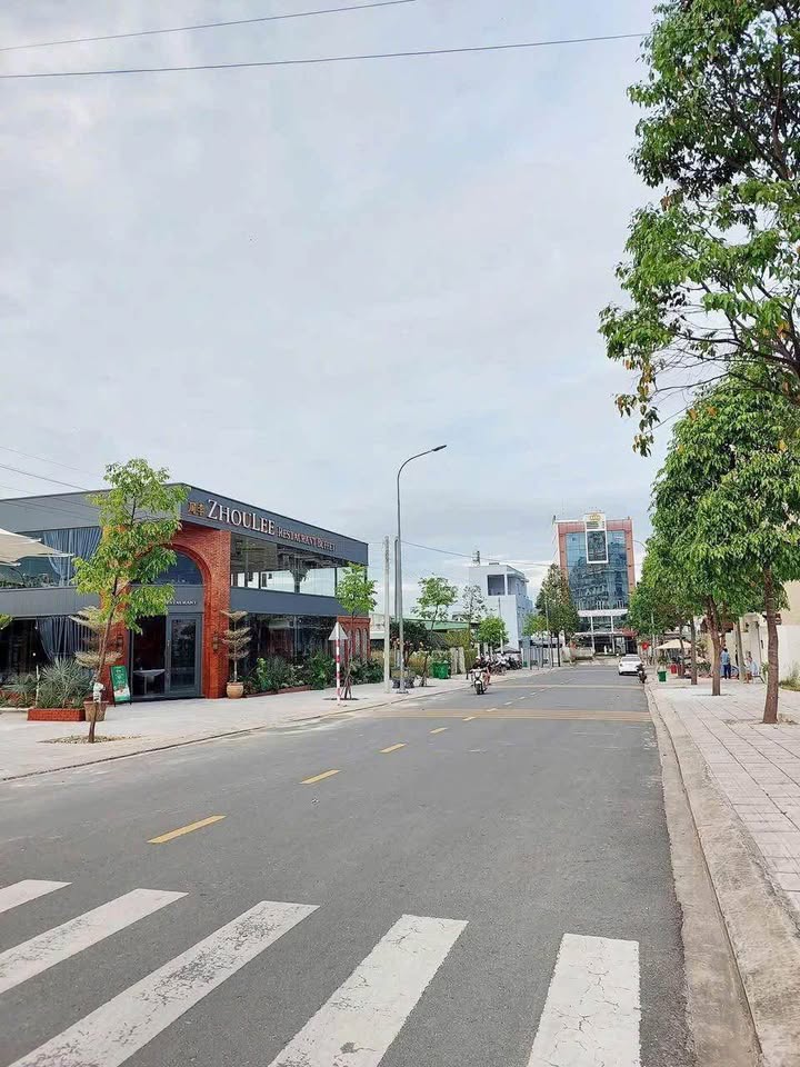 Đất mặt tiền đường Nguyễn Văn Bạch, Tân Ninh, Tây Ninh 200m² giá 3 tỷ - Cơ hội đầu tư tuyệt vời!