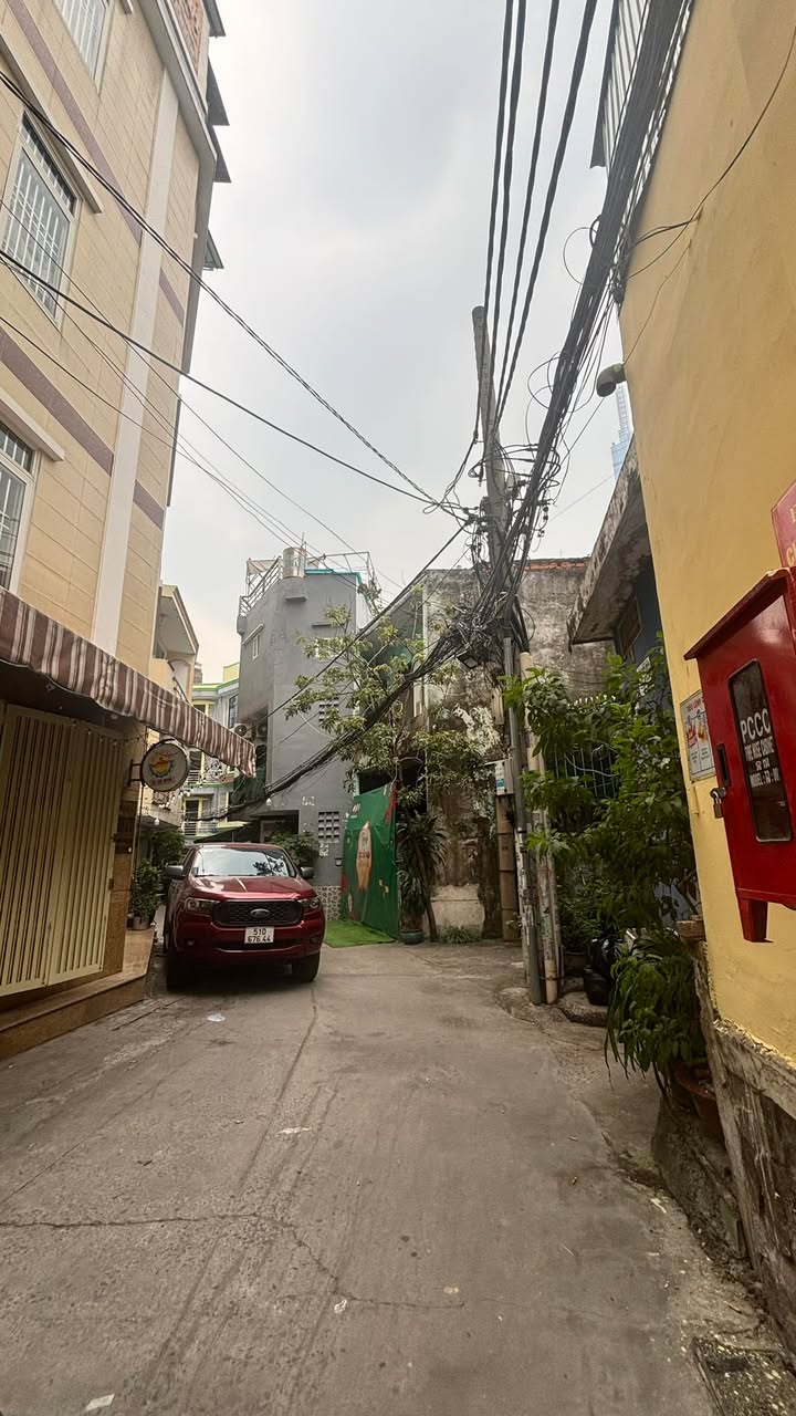 Nhà riêng Bình Thạnh 53m² giá 5.5 tỷ - Gần Metro Công Viên Văn Thánh!