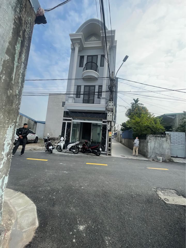 Nhà 3 tầng góc Bạch Mã, Kiến An 46m² giá 2.75 tỷ - Đầu tư sinh lời ngay!