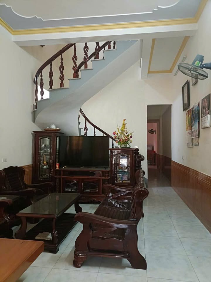 Nhà 2 tầng 80m² tại Mường Thanh, Điện Biên Phủ - Giá chỉ 2 tỷ, ô tô vào tận nơi!