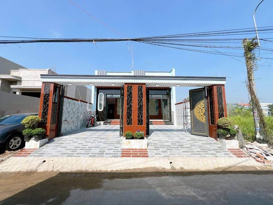 Nhà phố Cộng Đồng Lộc Hậu 4m² giá 2.3 tỷ - Thiết kế hiện đại, tiện nghi đầy đủ!