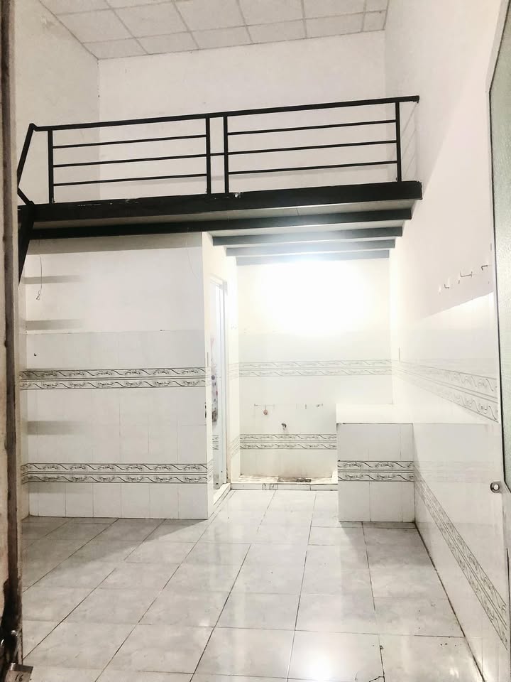 Cho thuê phòng trọ tại khu công nghiệp Thạnh Lộc 19m² - Giá chỉ 800.000 VND