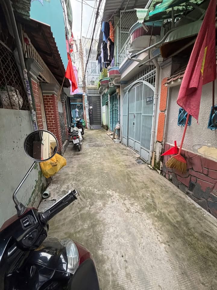 Nhà bán Hẻm 3m Huỳnh Văn Nghệ, Tân Sơn 42m² - Tiện cải tạo hoặc xây mới!