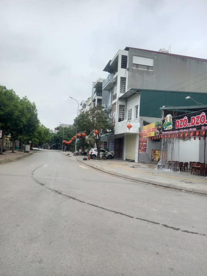 Nhà cho thuê 2 tầng đường Nguyễn Doãn Địch Bắc Giang 97m² - Kinh doanh sầm uất!