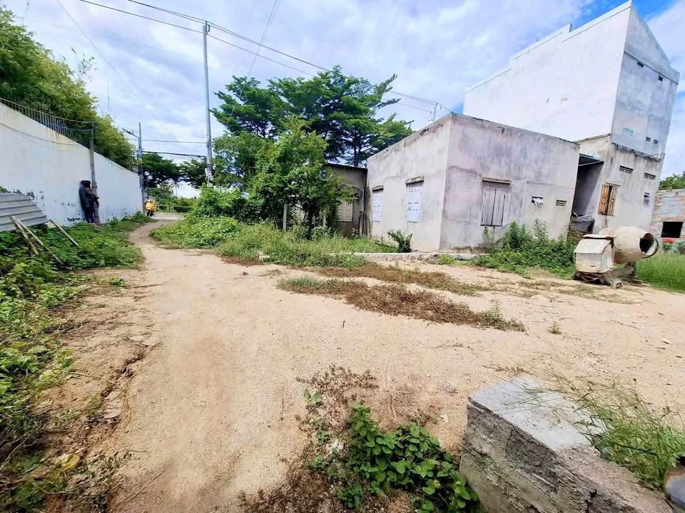 Đất nền chính chủ tại Phan Rang-Tháp Chàm 389m² giá 4.5 tỷ - Đối diện trường tiểu học Thành Hải!