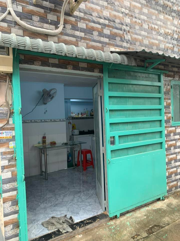 Nhà riêng Bình Chánh 18m² giá 750 triệu - Mặt tiền đường Quốc lộ 50, tiện di chuyển!