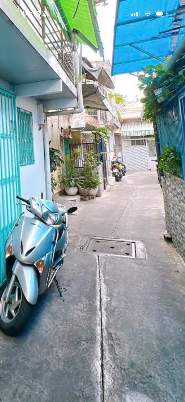 Nhà phố Nguyễn Khoái, Quận 4, 20m² giá 2.7 tỷ - Nhà mới đẹp, tiện ích đầy đủ!