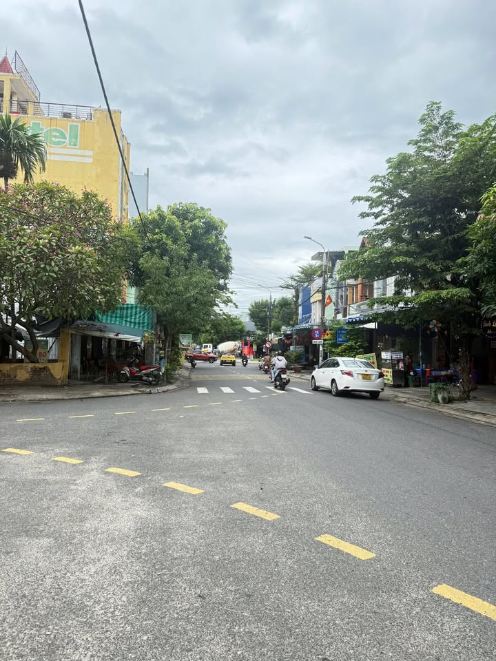 Bán nhà góc 2 mặt tiền đường An Cư 2, Đà Nẵng 102m² giá 20.5 tỷ - Đầu tư lý tưởng!