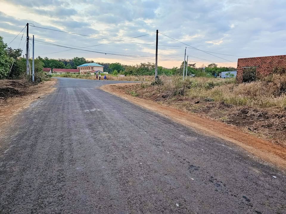 Đất nền Bù Đốp 400m² giá 350 triệu - Cơ hội đầu tư hấp dẫn!