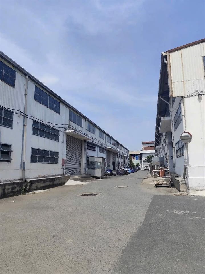 Kho Bán Mặt Tiền Khu Công Nghiệp Hải Sơn, Long An - Diện tích 4000m², Giá 58 tỷ - Cơ hội đầu tư hấp dẫn!