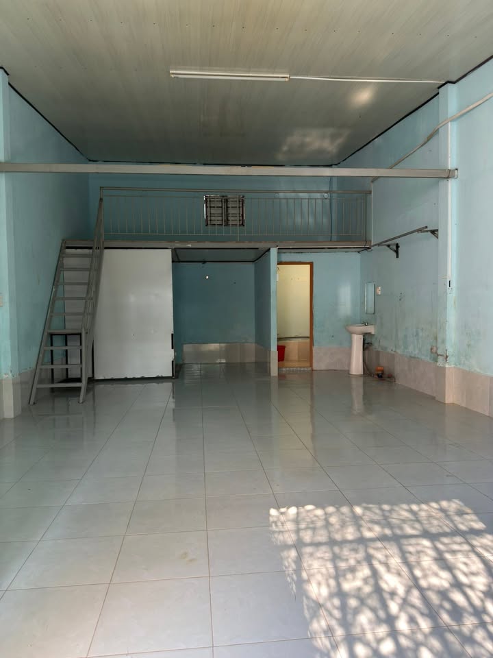 Phòng trọ Vĩnh Điềm Nha Trang 40m² giá 1.7 triệu - Gác lửng thoáng mát!