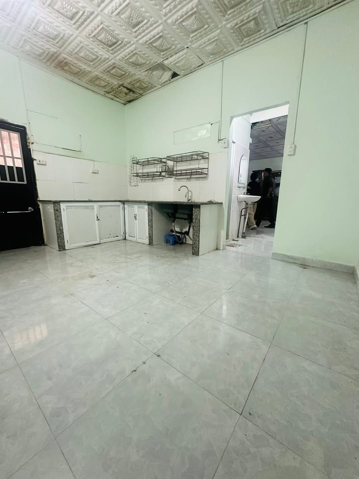 Nhà nguyên căn Nguyễn Biểu, Nha Trang 100m² giá chỉ 5 triệu - Đường ô tô tránh nhau!