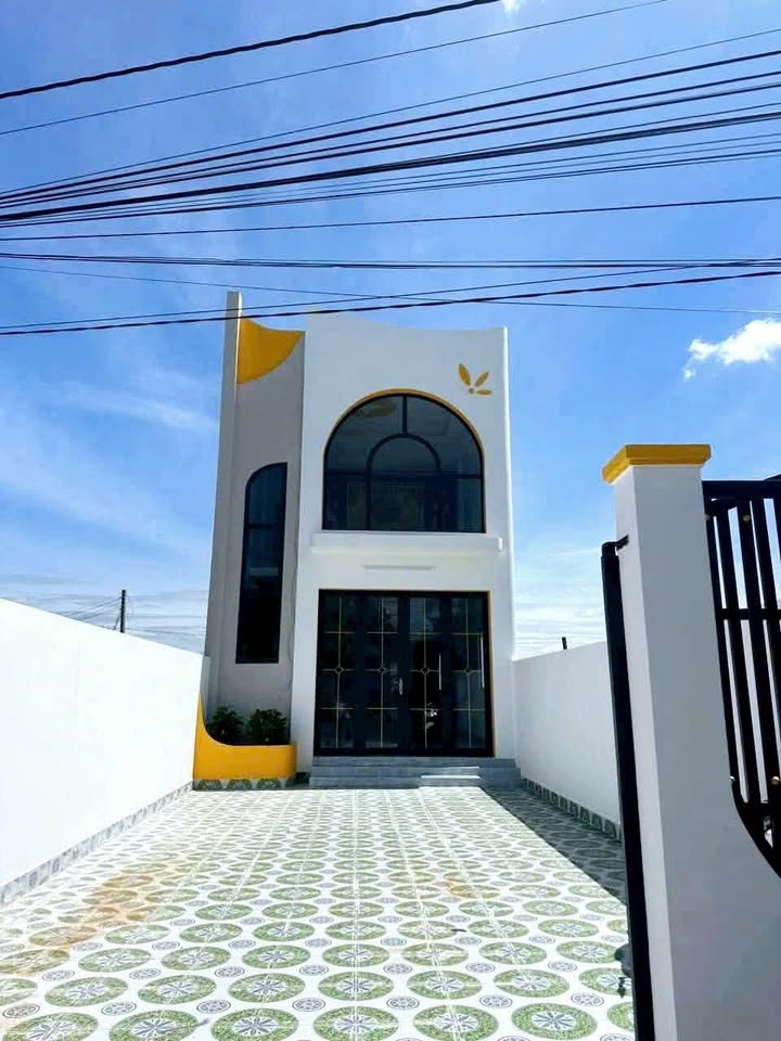 Nhà mặt tiền nhựa 9m tại xã Phước Vân, Cần Đước, giá 2.4 tỷ - Đầu tư sinh lời ngay!