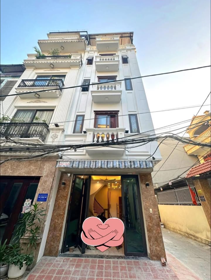 Cho thuê nhà 5 tầng Thạch Bàn, Long Biên 50m² - Nhà mới sạch sẽ, thoáng mát!