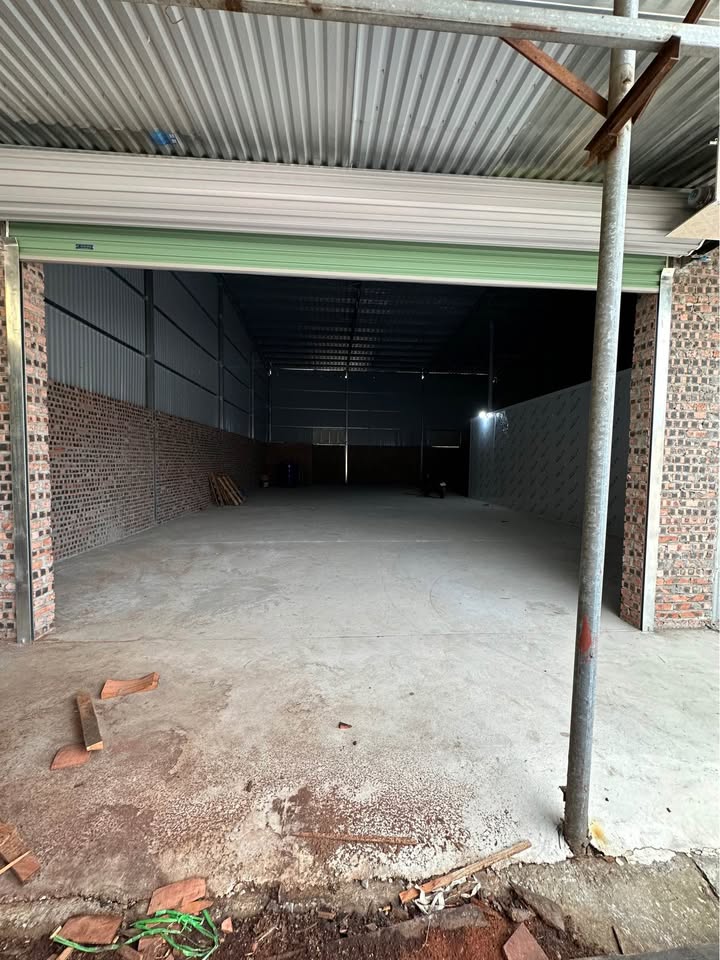Cho thuê kho xưởng Tam Sơn - Từ Sơn 250m² - Giao nhận hàng hóa tiện lợi!