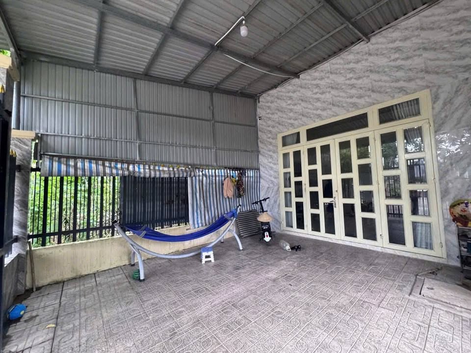 Đất nền Tân Biên Tây Ninh 180m² giá 1.1 tỷ - Vị trí gần trường học