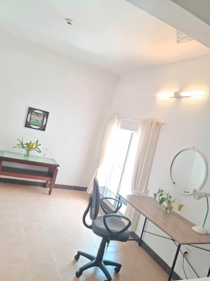 Căn hộ 2 phòng ngủ Chung cư Nguyễn Thiện Thuật Nha Trang 74m² giá 4 tỷ - Full nội thất sang trọng!