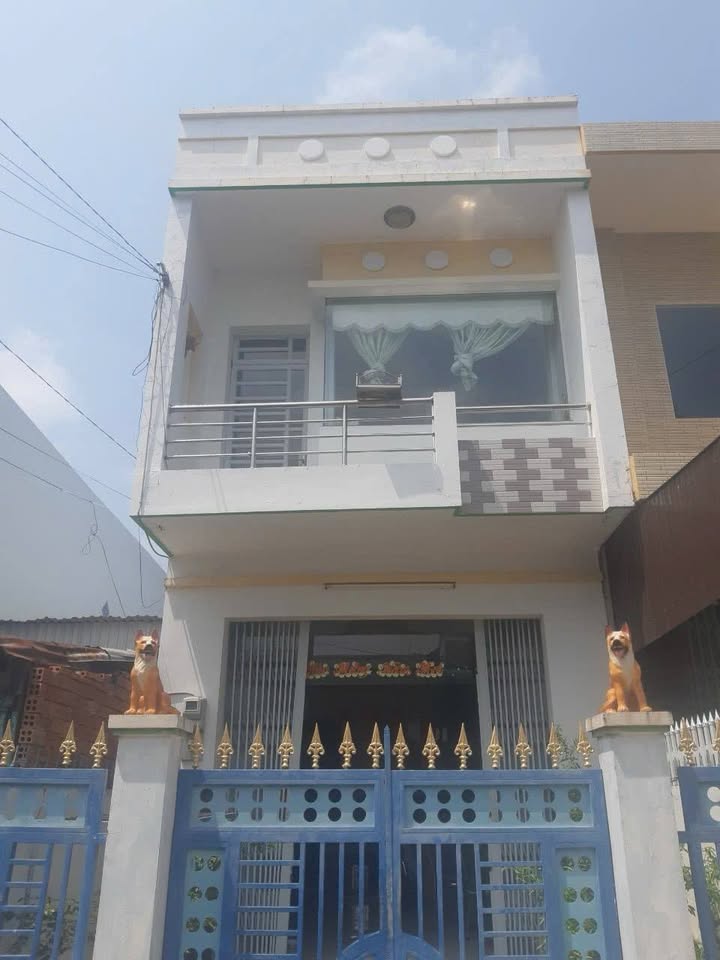 Nhà 1 Lầu Phường Mỹ Long, TP Long Xuyên 103m² giá 2.99 tỷ - Gần trung tâm thành phố!