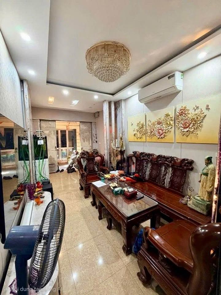 Nhà 5 tầng Tôn Đức Thắng 43m² giá 12 tỷ - Sẵn sàng vào ở!