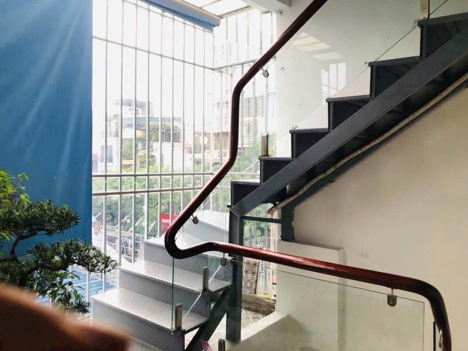 Nhà phố Tân Ấp, Ba Đình 25m² giá 6 tỷ - Chính chủ bán gấp để giải quyết tài chính!