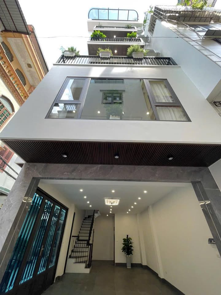 Nhà phố Ngọc Thụy Long Biên 66m² giá 12.3 tỷ - Đầu tư sinh lời ngay!