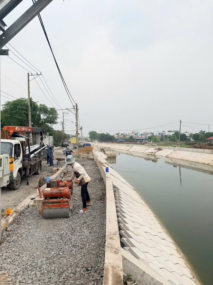 Đất nền mặt tiền kênh TX35, Thạnh Xuân, 319m² giá 12.2 tỷ - Đầu tư lý tưởng!