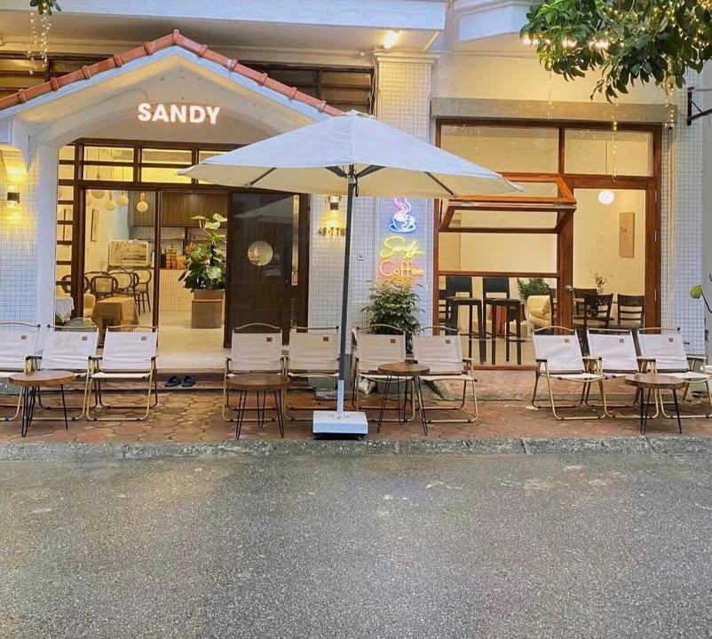 Nhà mặt phố Hàng Nón, Hoàn Kiếm 30m² giá 20 triệu - Kinh doanh mọi mô hình!