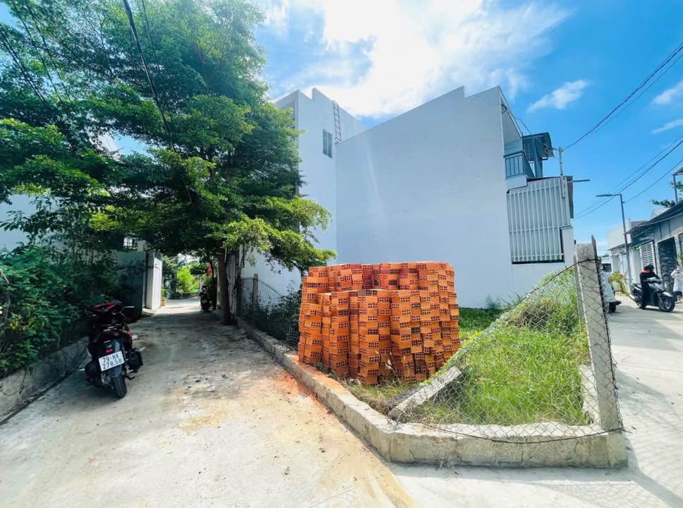 Đất thổ cư Vĩnh Thạnh Nha Trang 61m² giá 1.5 tỷ - Lô góc thuận lợi cho xây dựng