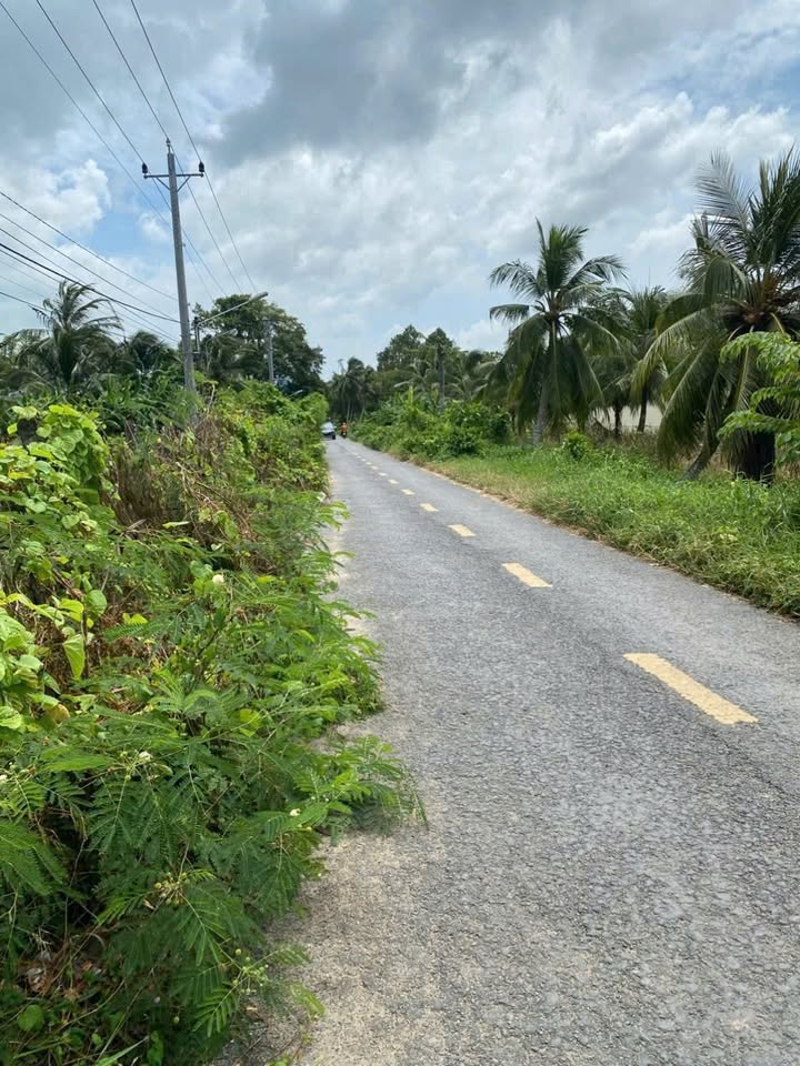 Đất nền mặt tiền đường Lý Thánh Tông, Sóc Trăng 700m² giá 2 tỷ - Đầu tư sinh lời ngay!