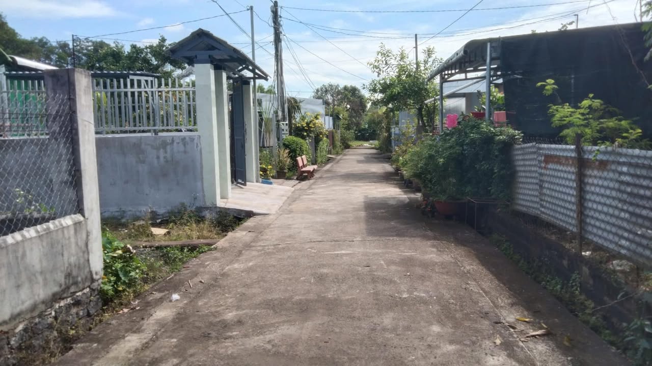 Nhà bán Đức Long, xã Thống Nhất, 243m² chỉ 2.05 tỷ - Sổ riêng thổ cư