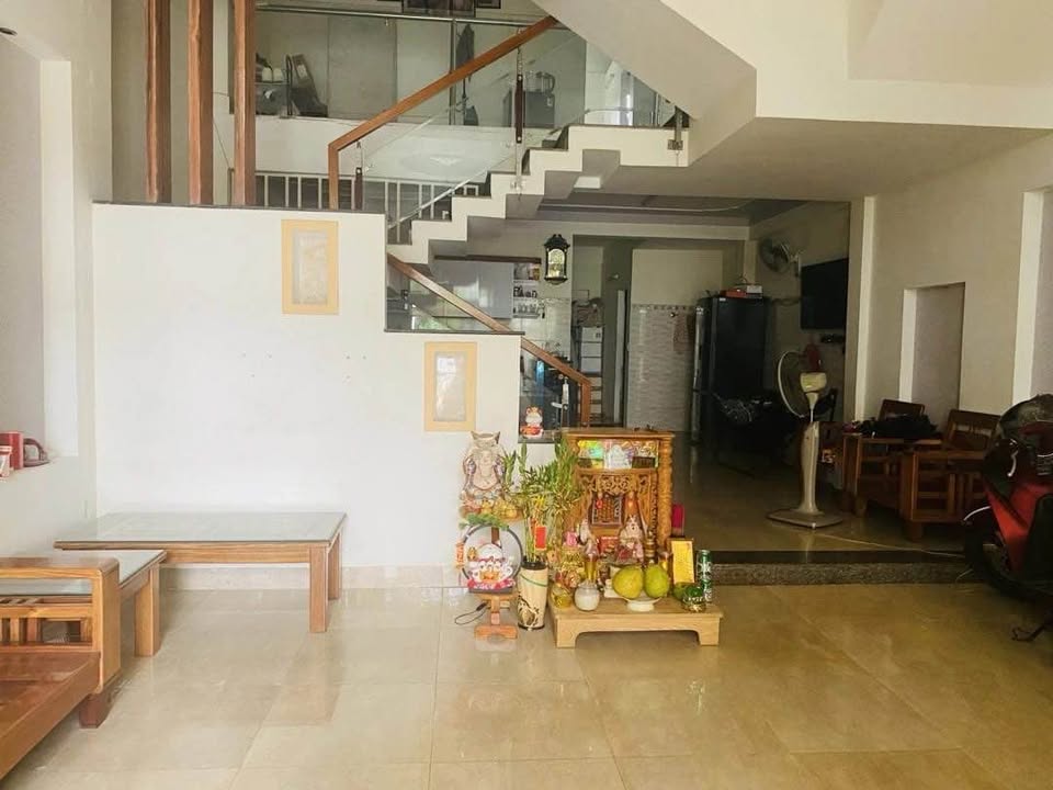 Nhà 3 tầng Đường Dương Tụ Quán Đà Nẵng 120m² - Vị trí vàng, Ra biển Mỹ Khê chỉ vài bước!