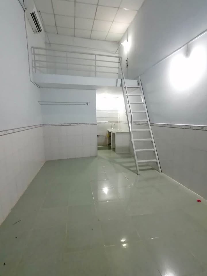 Phòng trọ cho thuê Trần Hoàng Na, Ninh Kiều, Cần Thơ 18m² giá 2.6 triệu - Không gian thoải mái, tiện nghi đầy đủ!