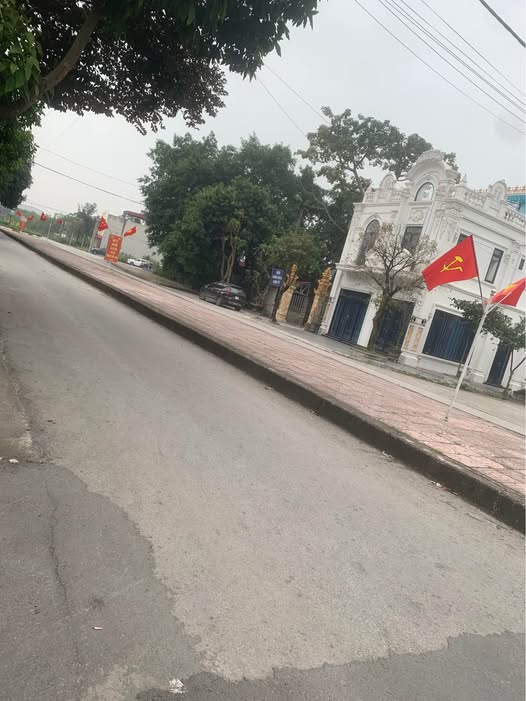 Đất nền 71.3m² trên đường đôi Nam Bình - Giá chỉ 5 tỷ!