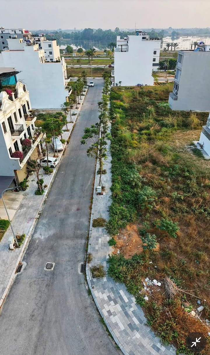 Đất nền KDT sinh thái Bắc Đầm Vạc, Phường Vĩnh Phúc 108m² - Sổ hồng sang tên ngay!