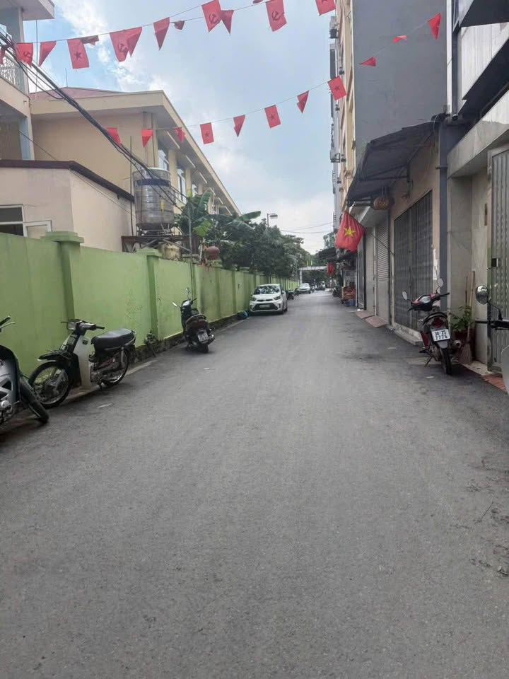 Đất Cầu Diễn 50m² giá thỏa thuận - Mặt tiền 5m, Kinh doanh thuận lợi!