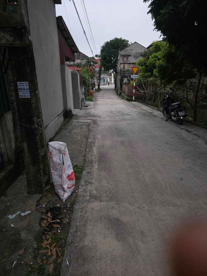 Đất nền mặt đường 39E, xã Bình Giang, 275m² giá 2.2 tỷ - Cơ hội đầu tư hấp dẫn!